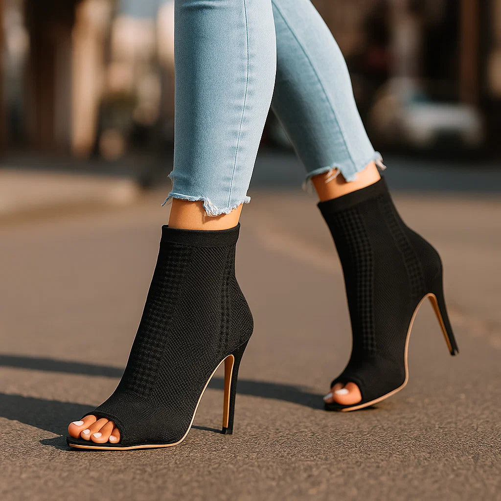 Amena | Knit Heels