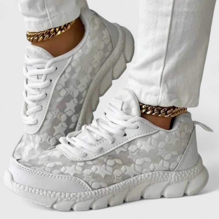 Lydia | Sneakers with Roomy Upper