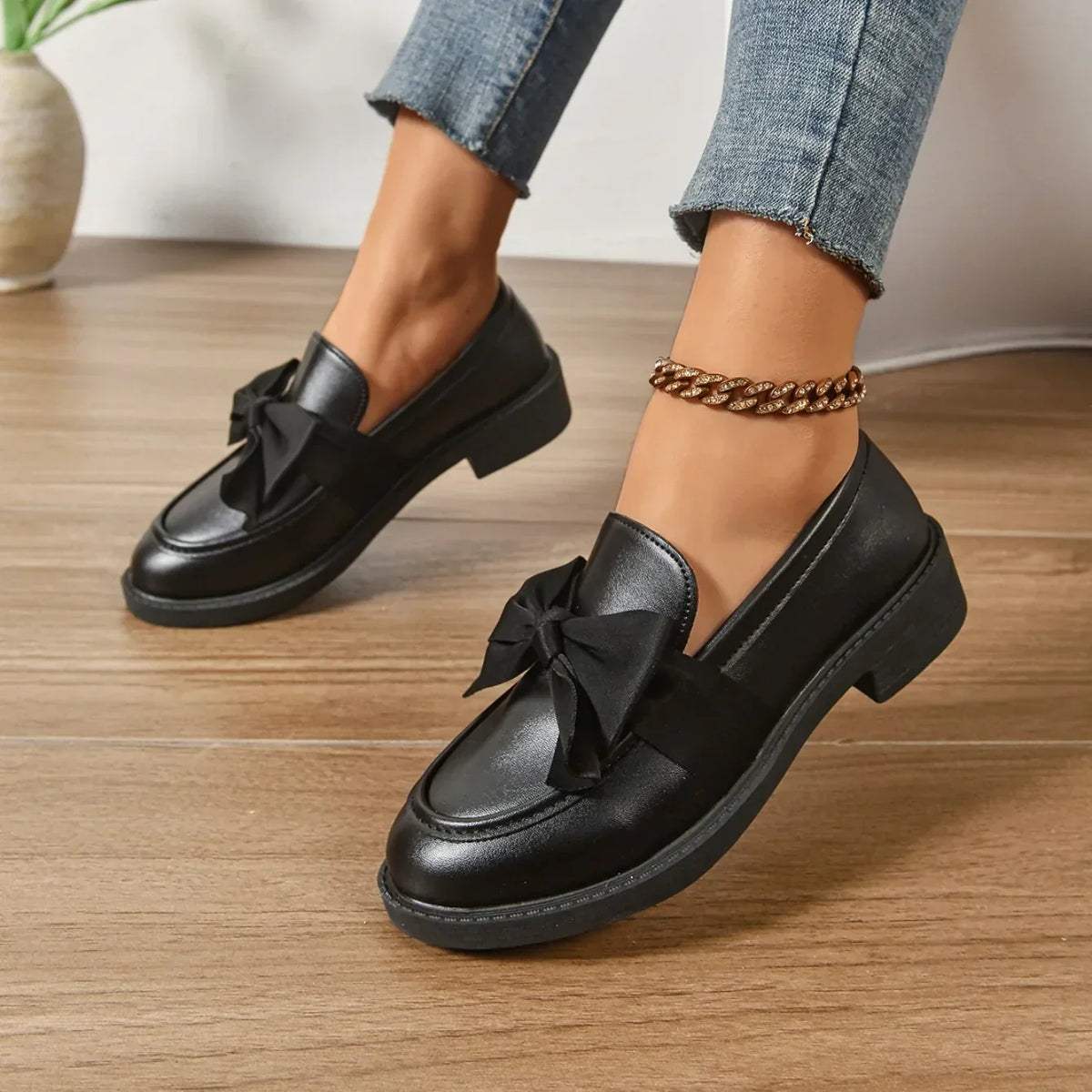 Louisa | Leather Loafers with Bow