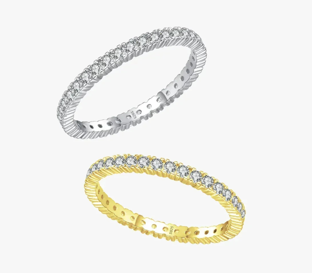 Minimalistyczny pierścionek Eternity ze srebra 925