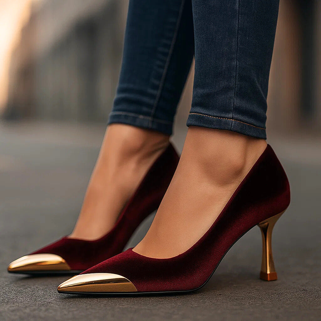 Aveline | Pumps with Gold-Tone Toe Cap