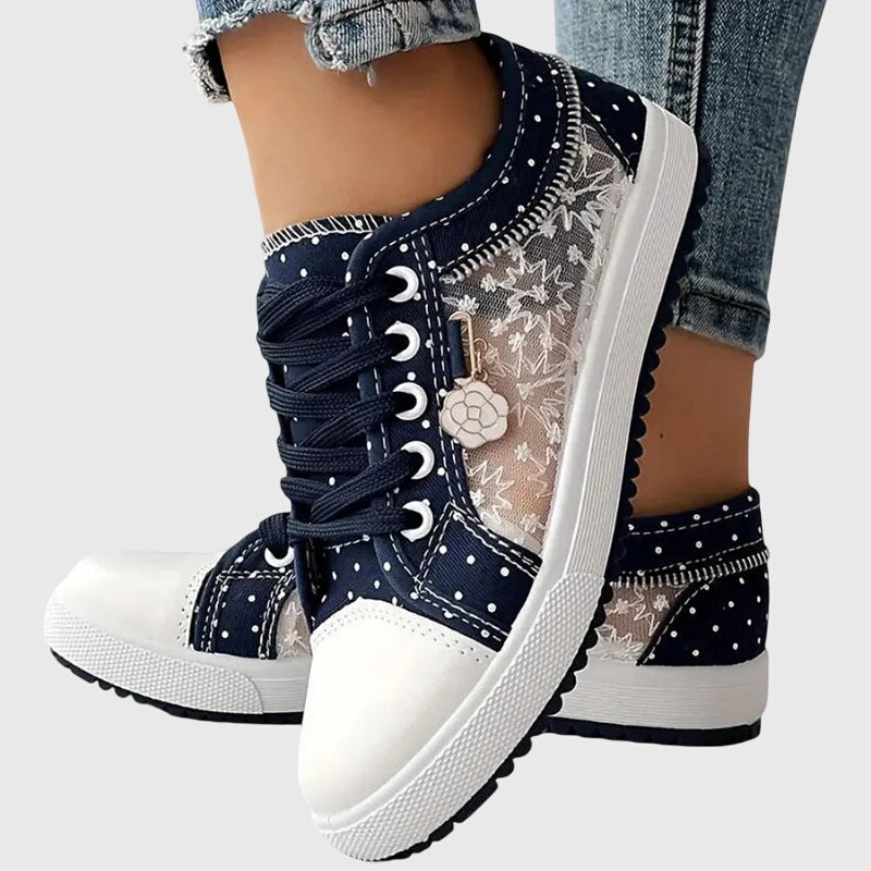 Wanda | Sneakers in Shades of Blue