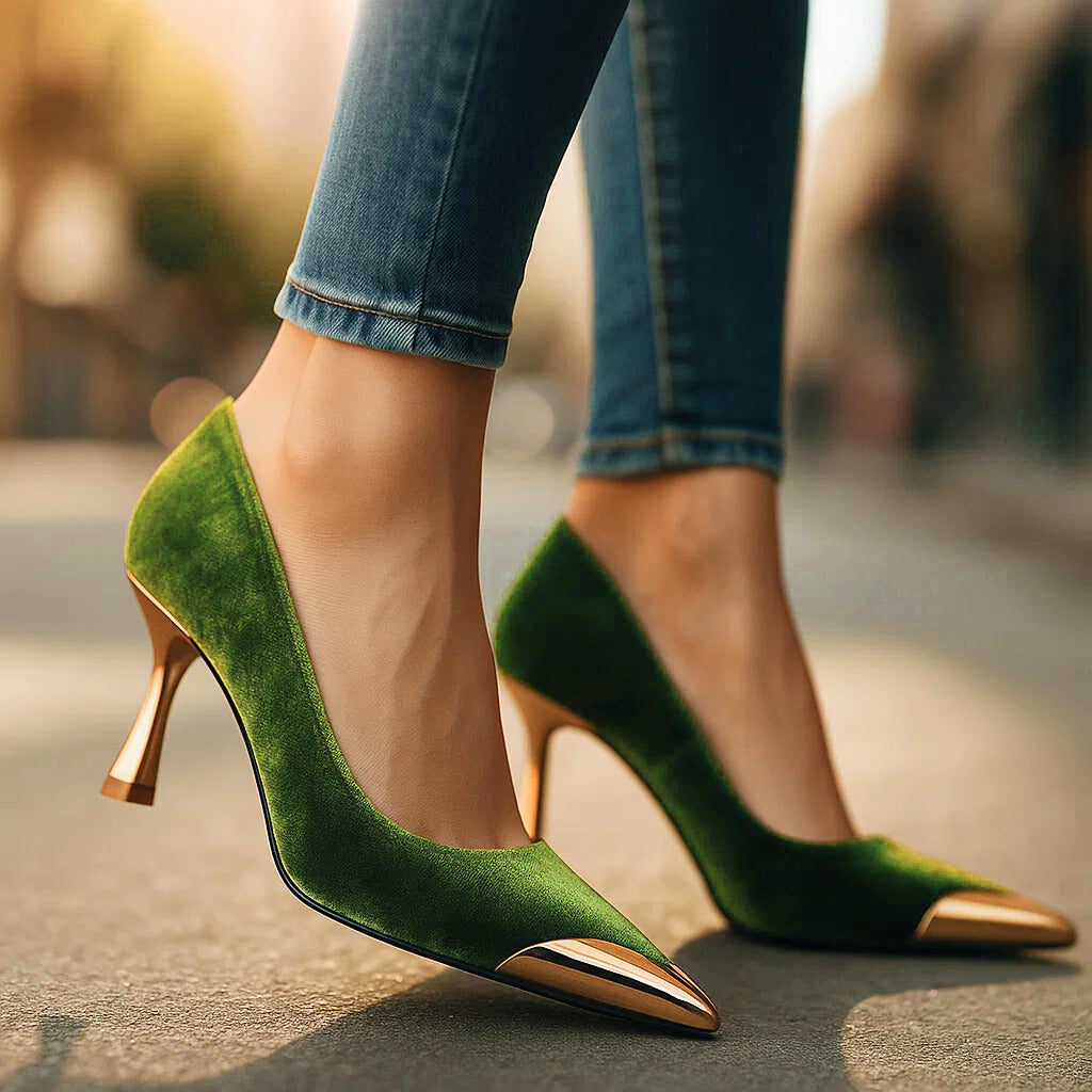 Aveline | Pumps with Gold-Tone Toe Cap