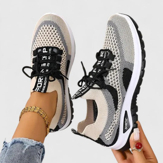 Yvonne | Sneakers in Vibrant Colors