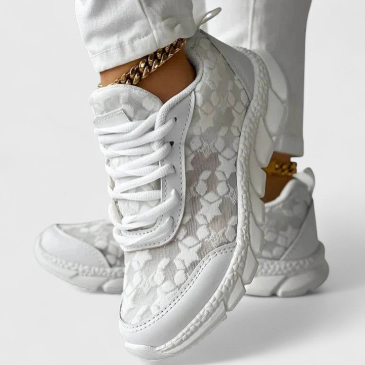 Lydia | Sneakers with Roomy Upper
