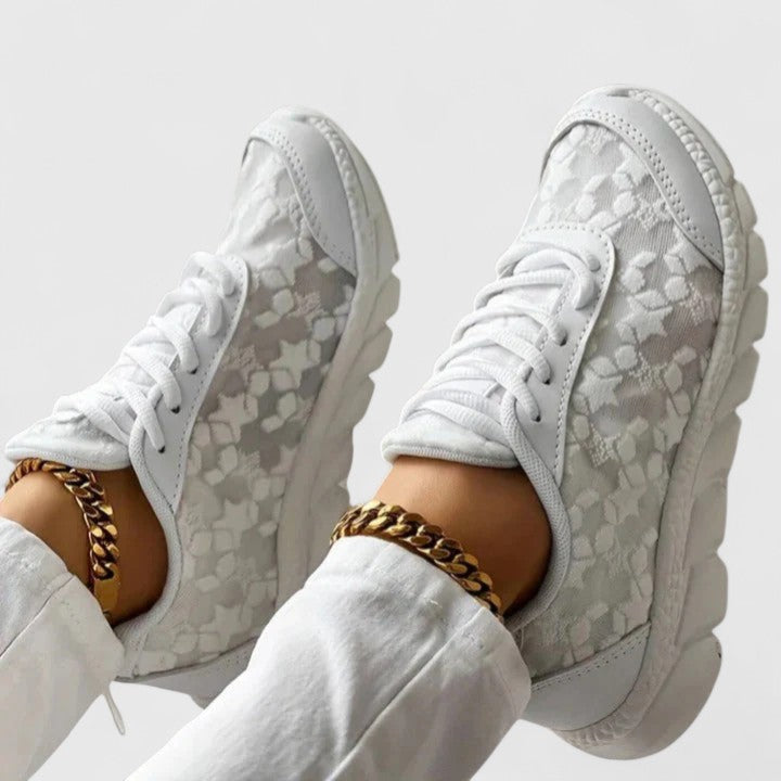Lydia | Sneakers with Roomy Upper