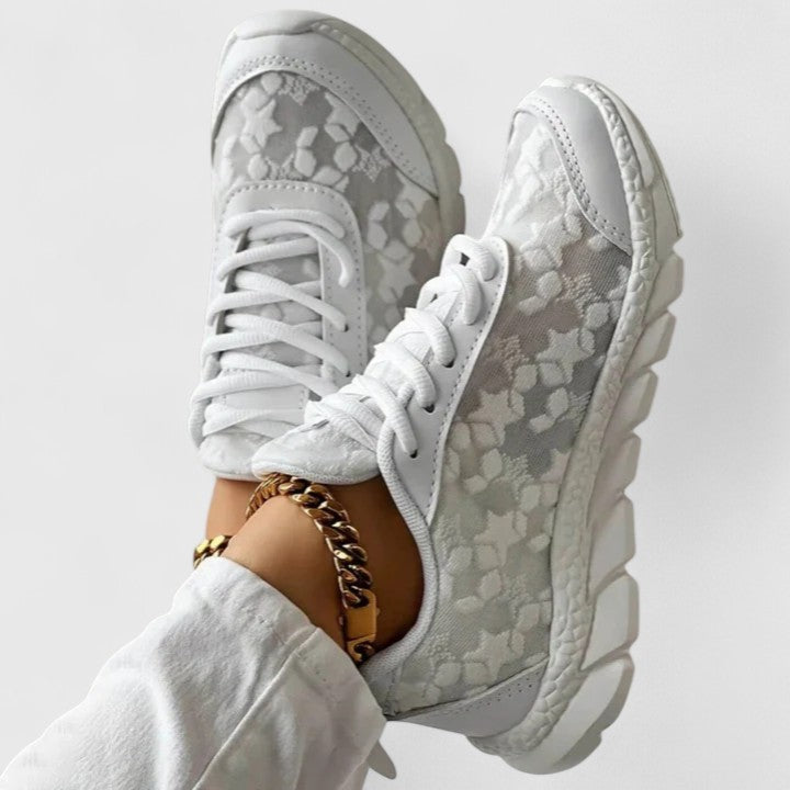 Lydia | Sneakers with Roomy Upper