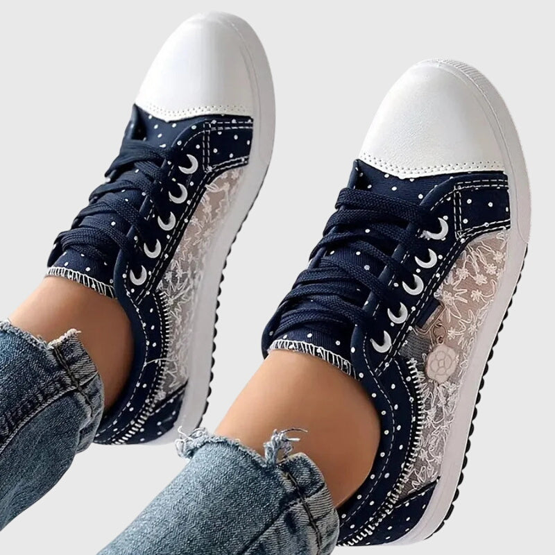 Wanda | Sneakers in Shades of Blue