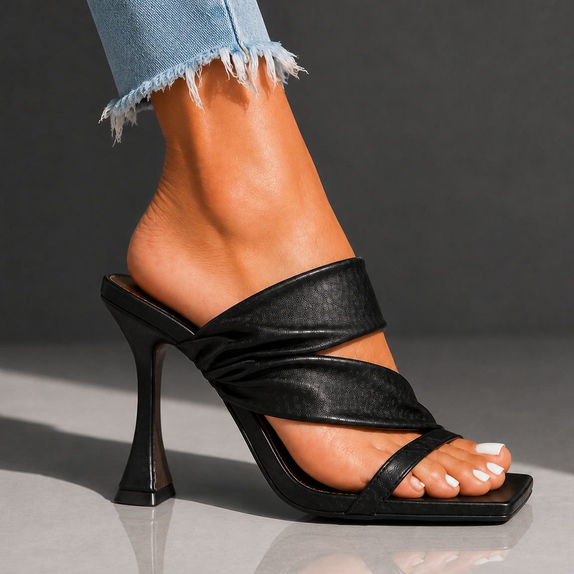 Serena | Crossover Strap Heeled Mules